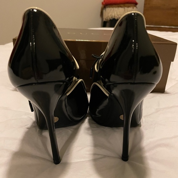 Gucci Black Patent Leather Newton Ankle Peep Toe Booties - NEW - Picture 6 of 12